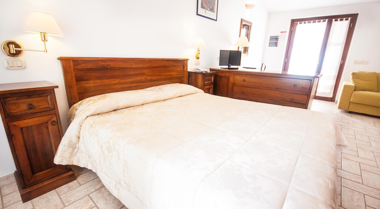 Le Macerine Hotel Castiglione del Lago Eksteriør billede