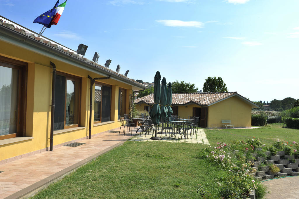 Le Macerine Hotel Castiglione del Lago Eksteriør billede